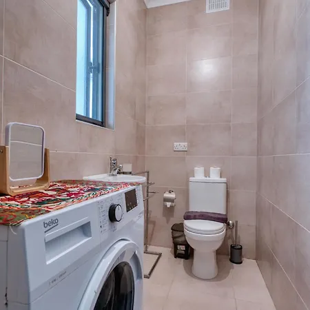 Modern And Cosy 2 Bedroom Psci1-1